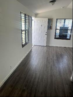 7560 Woodman Pl Unit 66, Van Nuys CA 91405