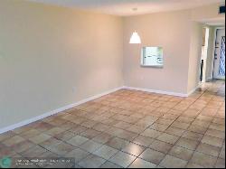 8305 Sunrise Lakes Blvd #201, Sunrise FL 33322