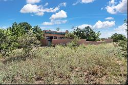 4 Camerada Road, Santa Fe NM 87508