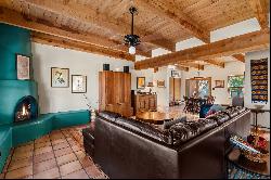 4 Camerada Road, Santa Fe NM 87508