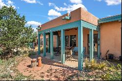 4 Camerada Road, Santa Fe NM 87508