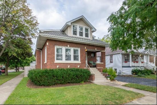 1118 Troost Avenue, Forest Park IL 60130