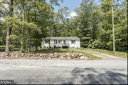 201 Fawn Drive, Winchester VA 22602