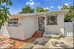 5981 SW 5th St, Miami FL 33144