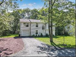 6129 Cumberland Road, Coolbaugh Twp PA 18466