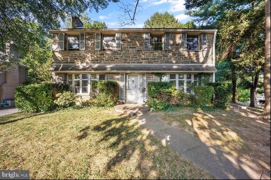 221 Melrose Circle, Merion Station PA 19066