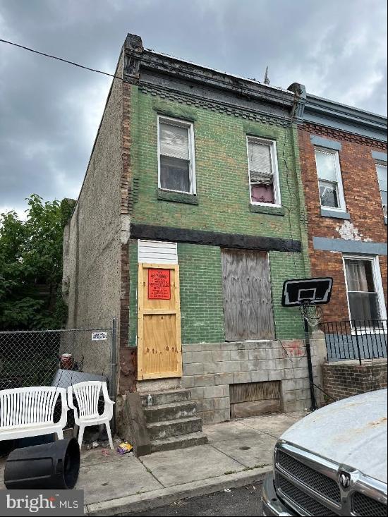 4452 N Cleveland Street, Philadelphia PA 19140