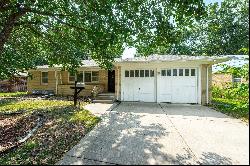 2907 E Sennett St, Wichita KS 67211