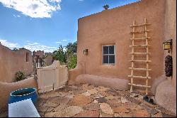 209 Ribak Lane, Taos NM 87571