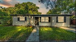 131 Flamingo Dr, Auburndale FL 33823