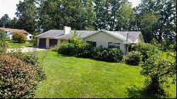 115 Grohman Rd, Summit Twp - But PA 16002