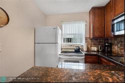 3225 NE 16th St #3, Pompano Beach FL 33062