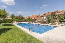 Townhouse for sale in Madrid, Majadahonda, Majadahonda 28220