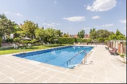 Townhouse for sale in Madrid, Majadahonda, Majadahonda 28220