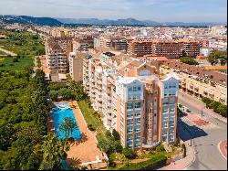 Seafront Apartment for Sale in Denia, Club Nautico Area, Dénia 03700