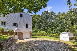 149 Longvue Dr, Ross Twp PA 15237