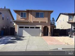 573 Chateau Way, Vacaville CA 95687