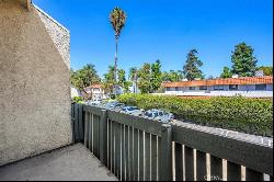 5700 Etiwanda Ave #209, Tarzana CA 91356