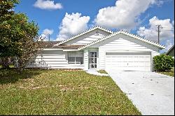 908 Crows Bluff Lane, Sanford FL 32773