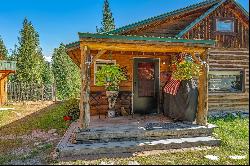 Log Cabin on Creek