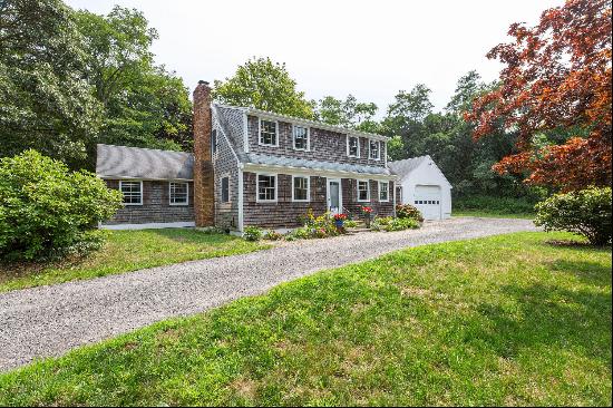 9 S Highland Road, Truro MA 02666