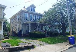 312 E Jackson Street, New Holland PA 17557