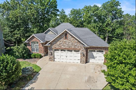 1703 Madison Park Ct, Columbia MO 65203