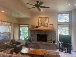 57327 Beaver Ridge Loop Unit 6, Sunriver OR 97707