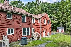 41 Taylor Drive, Brookline NH 03033