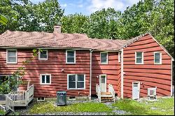 41 Taylor Drive, Brookline NH 03033