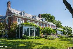 10 Cliffdale Road, Greenwich CT 06831