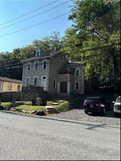 708 Seavey Rd, Shaler PA 15209