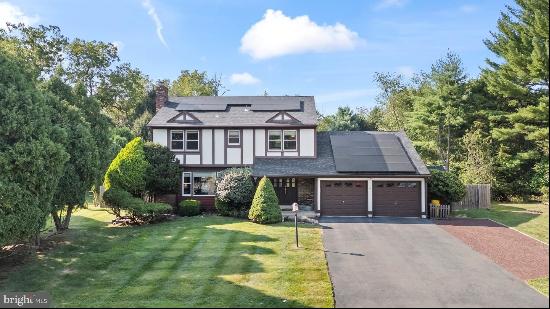 64 Colleen Circle, Ewing NJ 08638