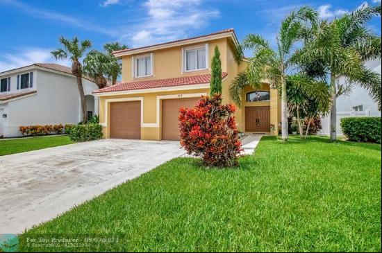 5217 Prairie Dunes Village Cir, Lake Worth FL 33463