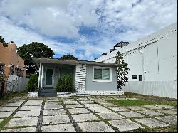 370 SW 17th Rd Unit 372, Miami FL 33129