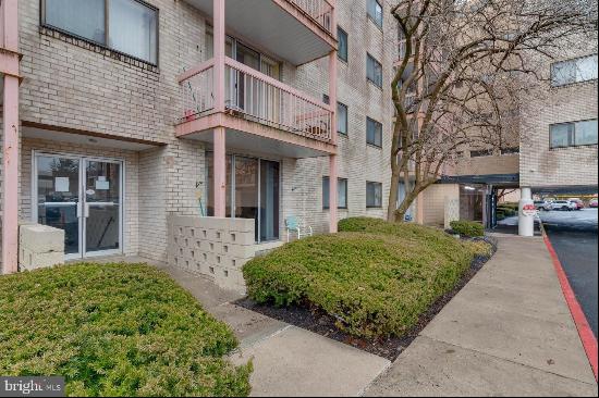 130 Slade Avenue Unit 114, Pikesville MD 21208