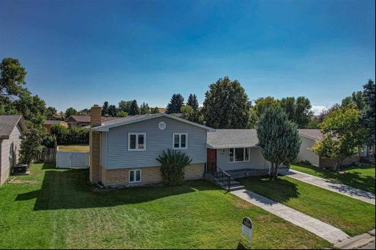 1232 Birch Ln, Cody WY 82414