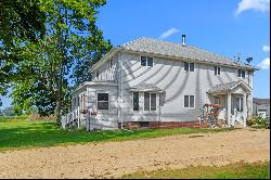 W6646 State Line Rd, Walworth WI 53184