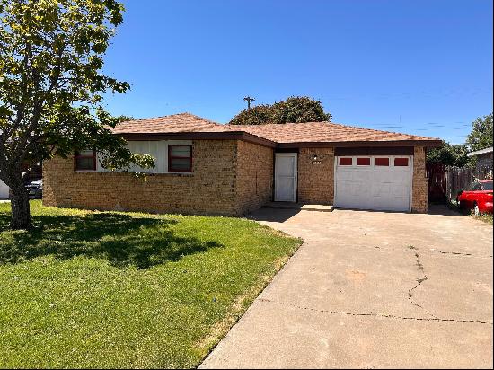 511 Pine Avenue, Dumas TX 79029