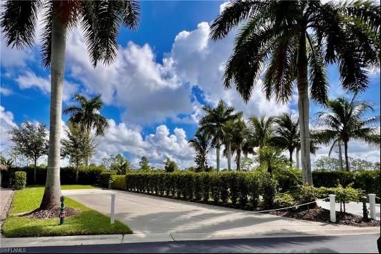 13611 Snook CIR, Naples FL 34114