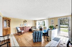 111 Bridge Street, Falmouth MA 02536