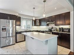 3045 George Savage Ave Unit 3, Oakville ON L6M0Y8