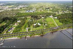 6798 S Us Highway 1, Grant FL 32949