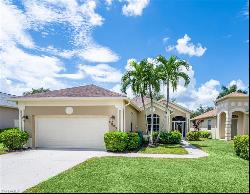 8093 Tauren Ct, Naples FL 34119