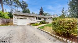 608 Park Pl, River Vale Twp. NJ 07675