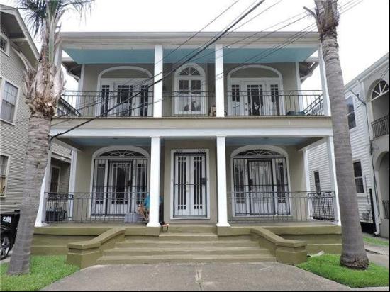 2824 Audubon Street, New Orleans LA 70125