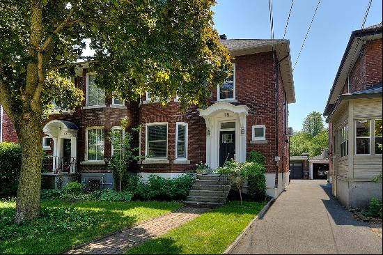 Montreal-Ouest Residential