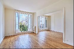 Paris 16th District - A bright 3-bed apartment