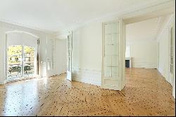 Paris 5th District – A superb 4-bed apartment rented unfurnished