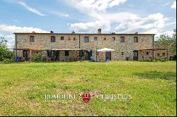 ORGANIC ESTATE WITH POOL AND VINEYARDS FOR SALE IN VAL DI CECINA, TUSCANY